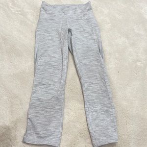 GREAT CONDITION "VINTAGE" 23" INCH/CROPPED LULULEMON LEGGINGS